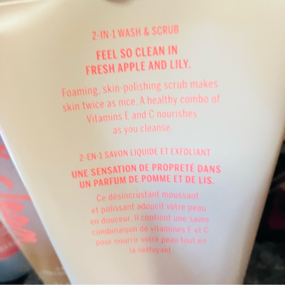 VS PINK 3-n-1 FRESH & CLEAN Body Scrub Wash Bundle NWT - Picture 3 of 11